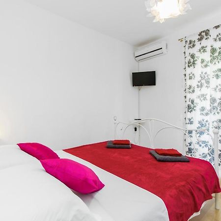 Apartmani Mariva Vodice Buitenkant foto
